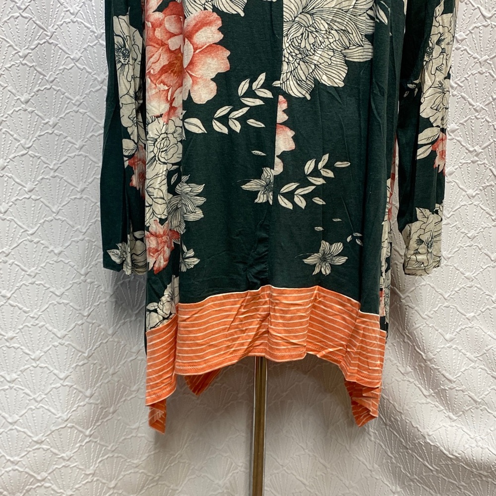 ODDY size 3X Floral and Striped coral and green oversized asymmetrical stretch - Picture 12 of 13